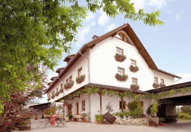 Winzerhotel Kinges-Kessel Morstadt 外观 照片